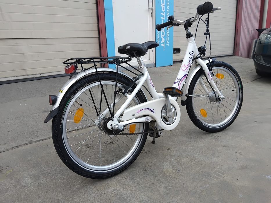 Vând bicicleta din aluminiu pentru copii