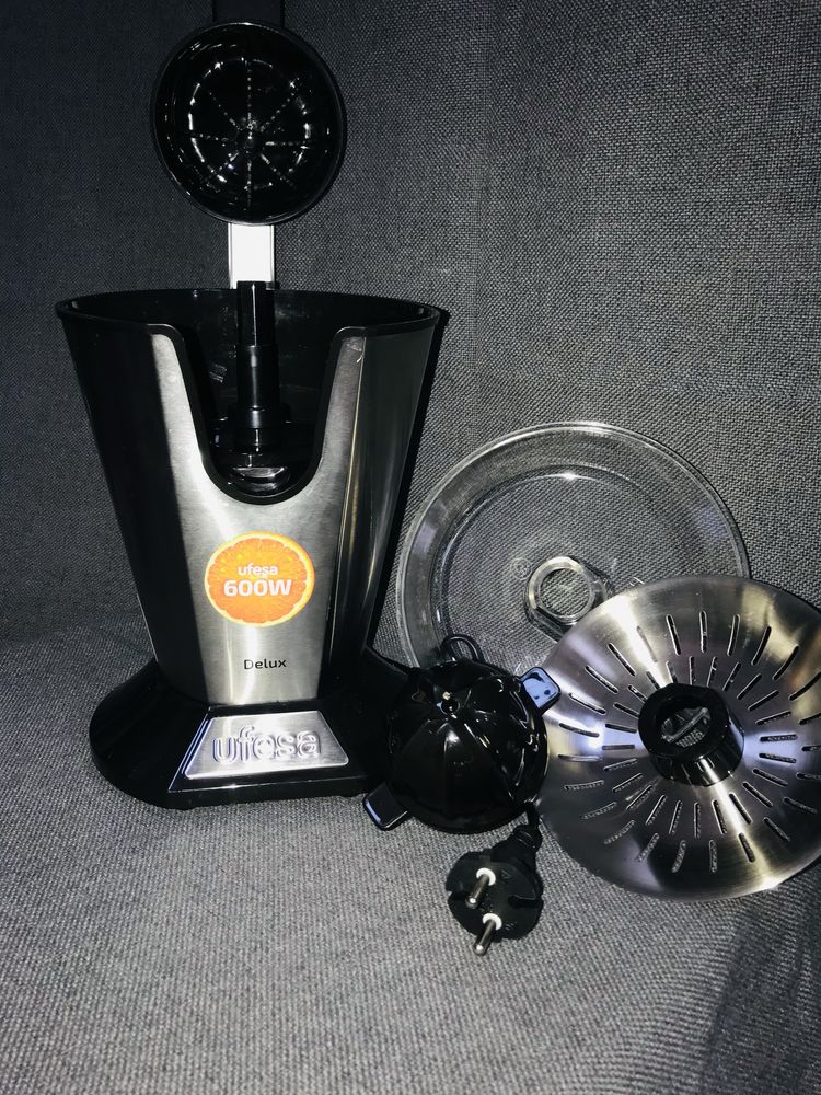 Сокоизтисквачка UFESA EX4950