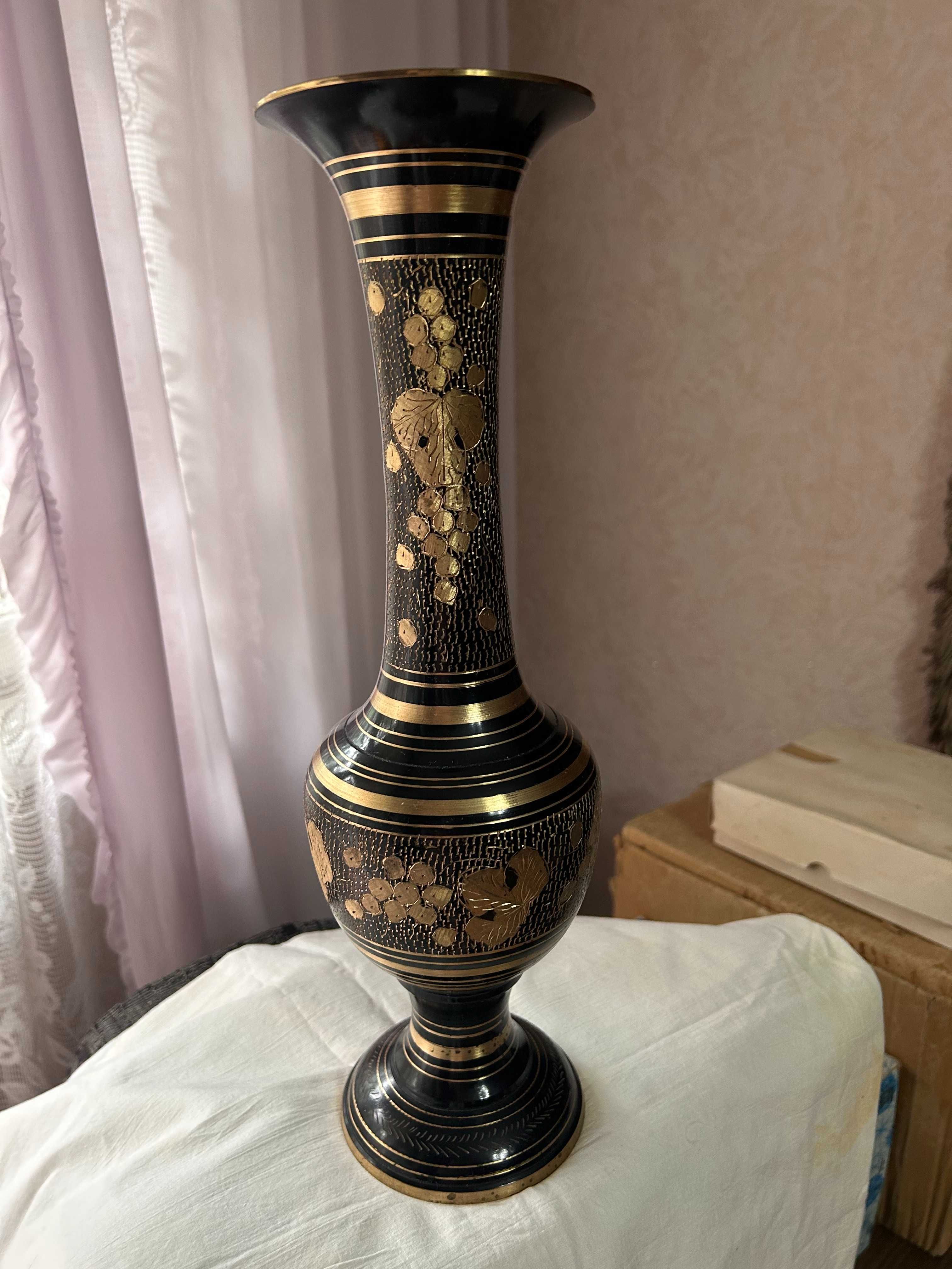 Продам вазу Индия