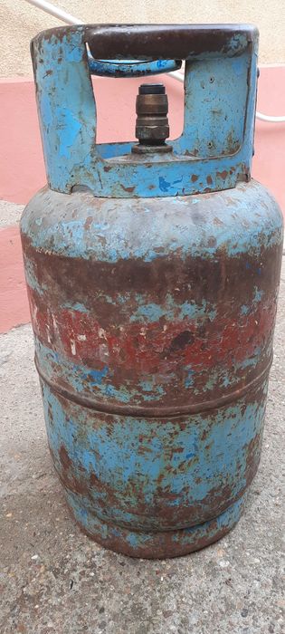 Газова бутилка пропан-бутан.