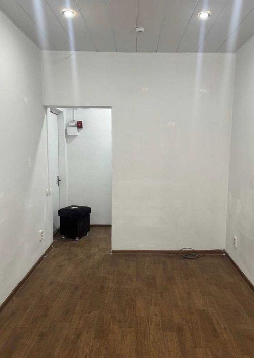 Нежилое помещение 1 линия Торговый центр