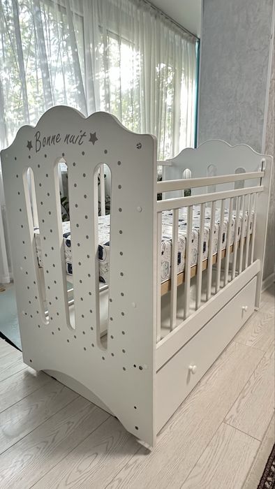 Детская кроватка ВДК Bonne nuit с поперечным маятником и ящиком