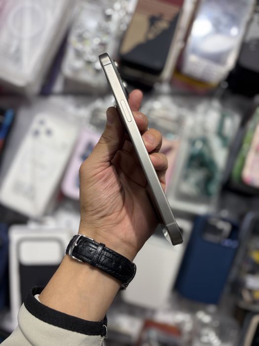 srochna iphone 15 pro max 88%