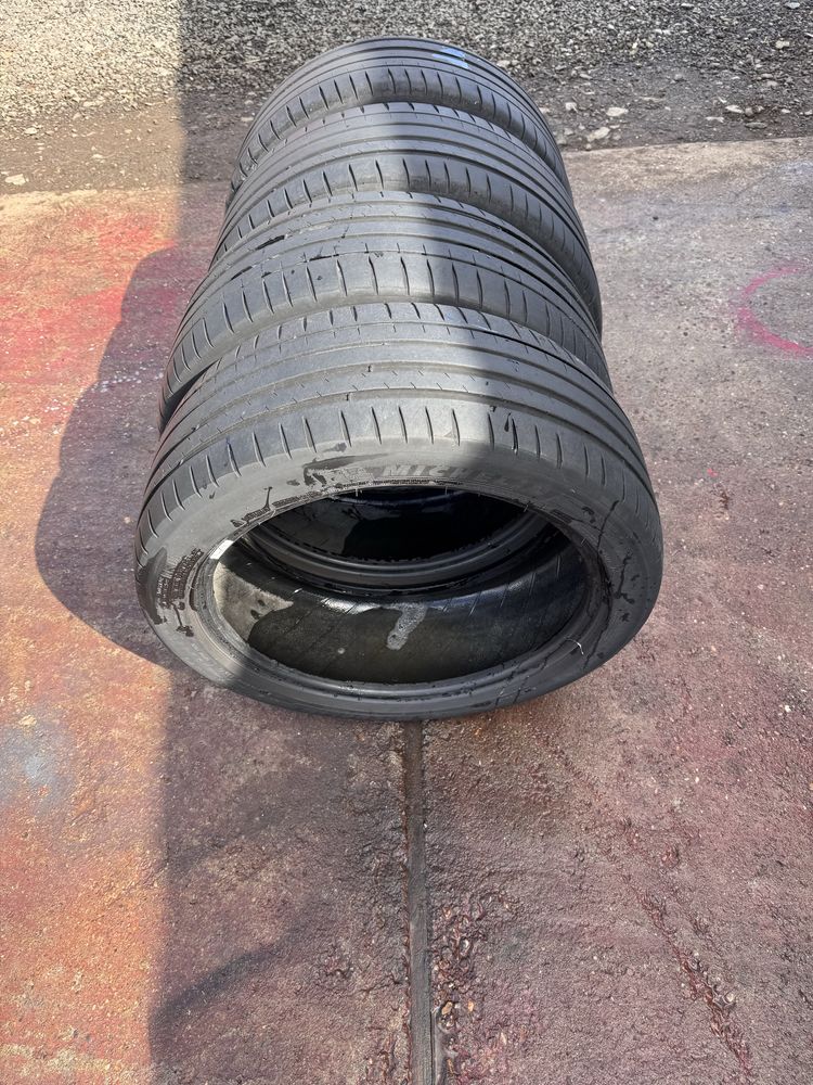 Cauciucuri Michelin 245.40R18 225.45R18