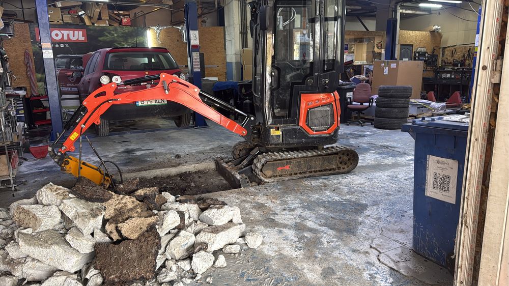 Execut lucrari Mini excavator + transport basculabil