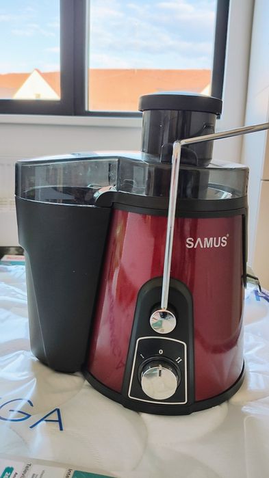 Vând storcător fructe