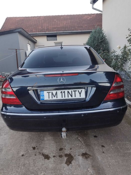 Vând Mercedes E clas w211
