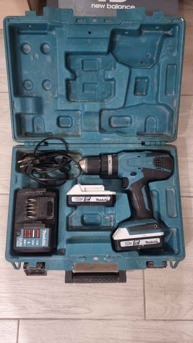 Autofiletanta Makita HP457D ,perfect funcțional, full box