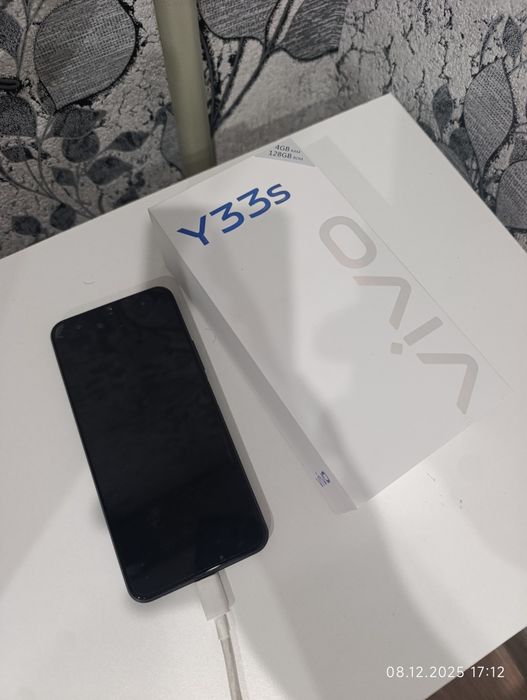 Продам VIVO y33s