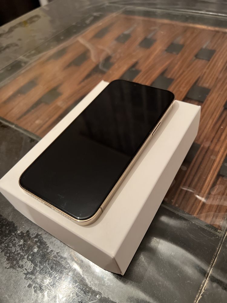 Iphone 13 pro max gold