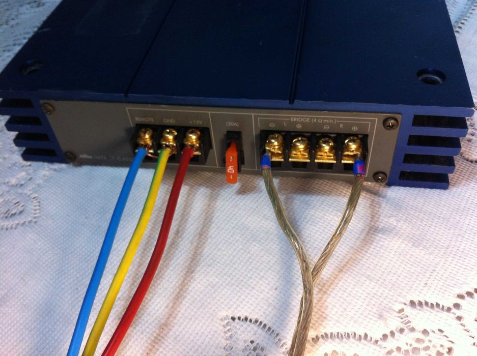 Amplificator Axton max600W/Axton Impact max600W/Sig. ANL125 Amp(statie