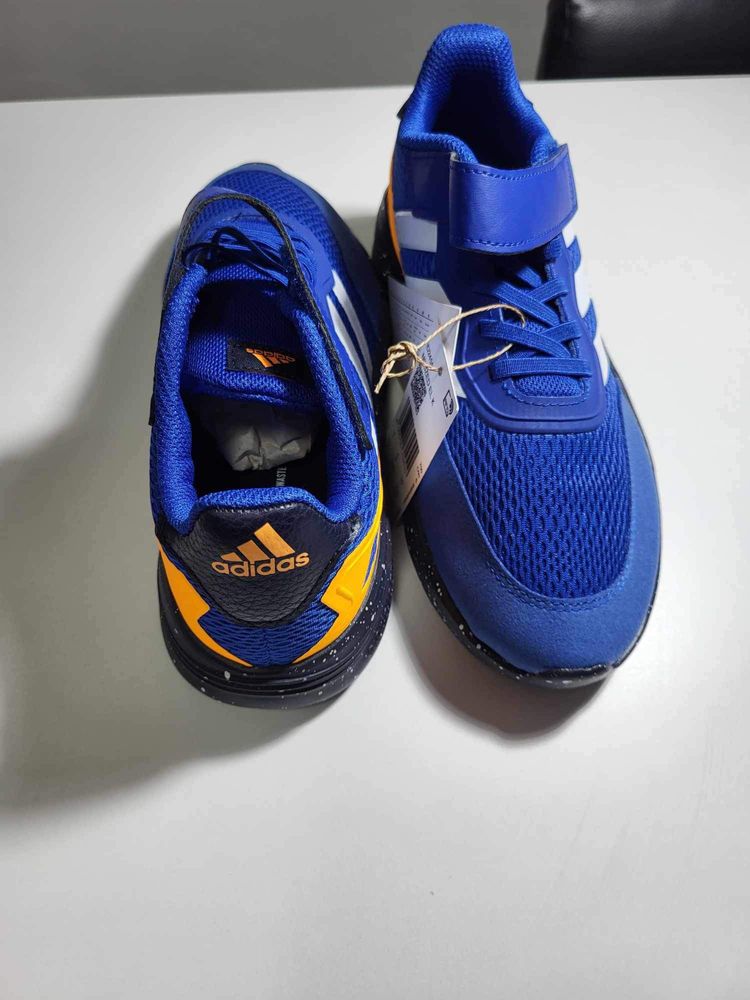 Adidasi adidas marimea 38