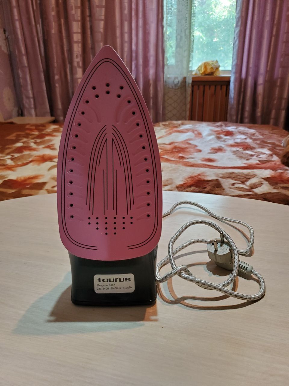 Продается новый утюг