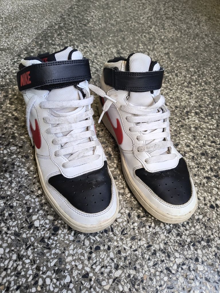 Зимни маратонки Nike, номер 40 (25 см)