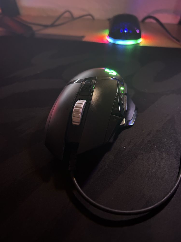 Продавам мишка logitech g502 hero