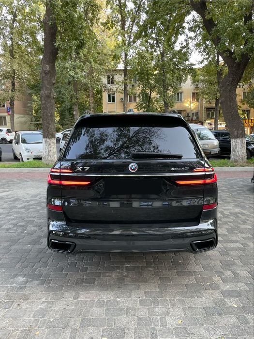 Продается BMW X7 40I