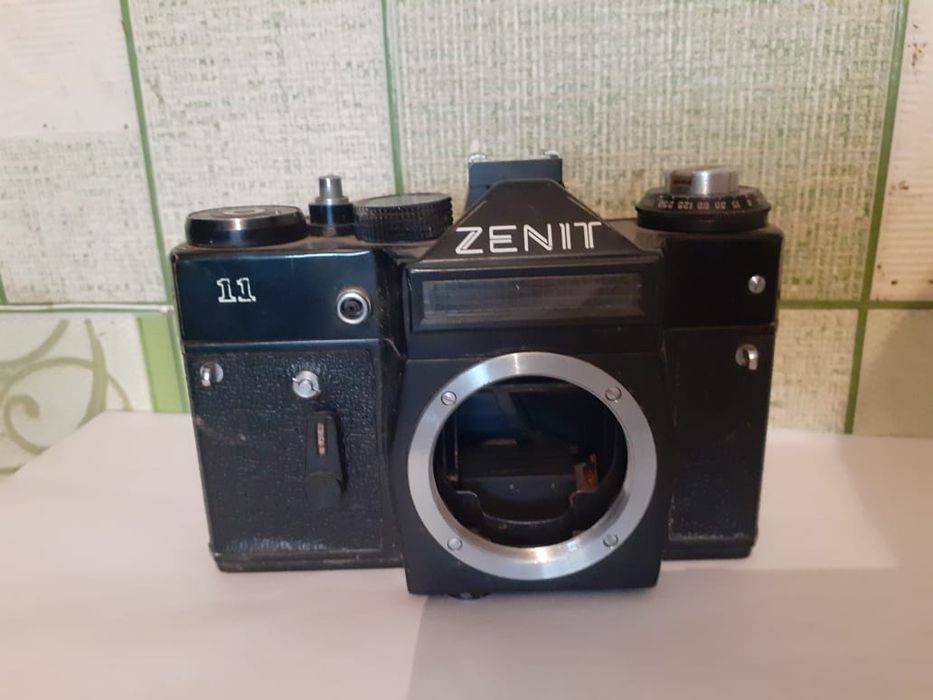 Ретро фотоаппарат  Зенит 11