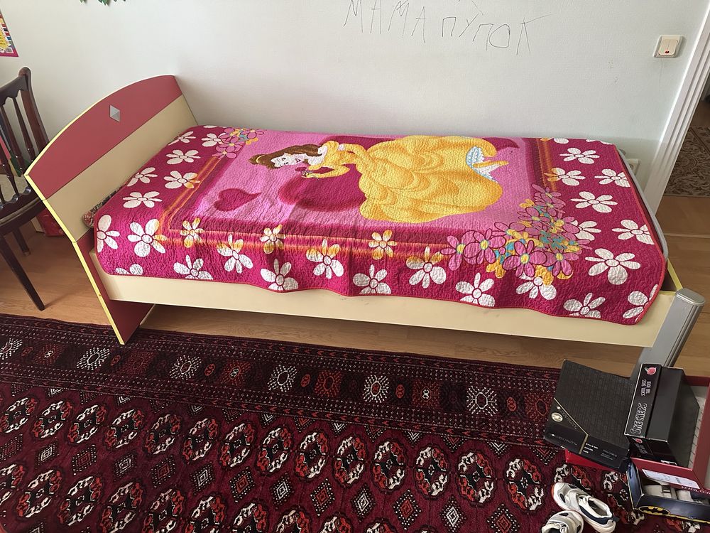 Б/У мебель полным комплектом,продаю вместе с домиком и куклами!