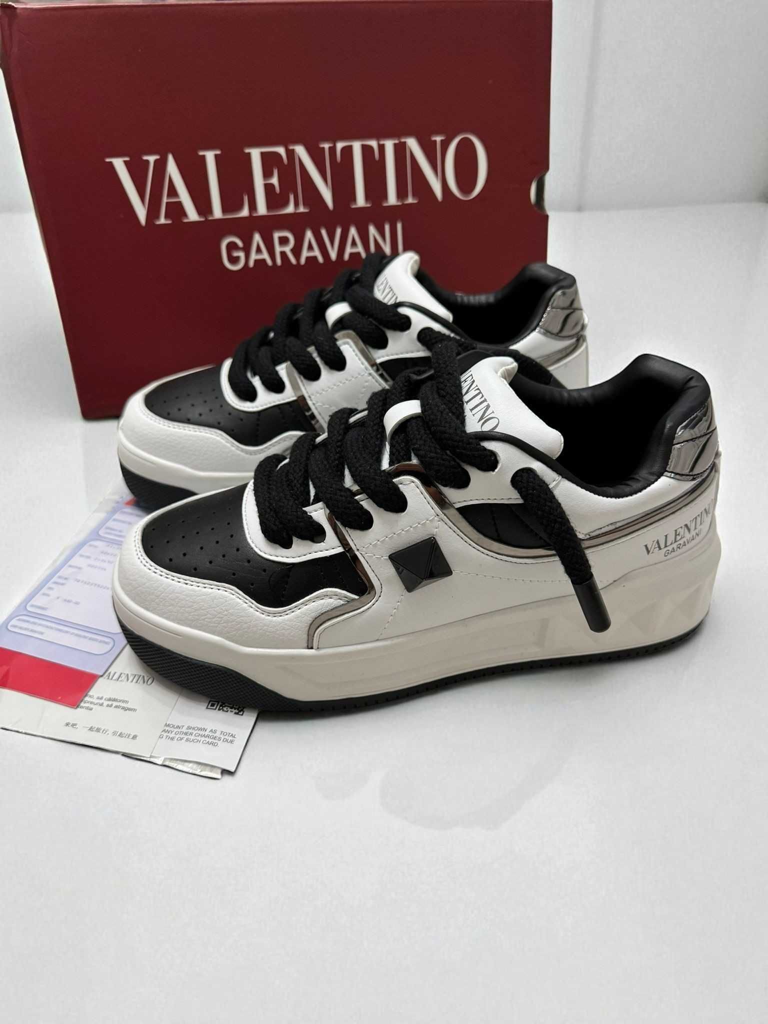 Valentino Garavani Premium Full Box - Adidasi Ocazie Reducere