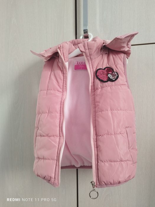 Vesta fetițe superba