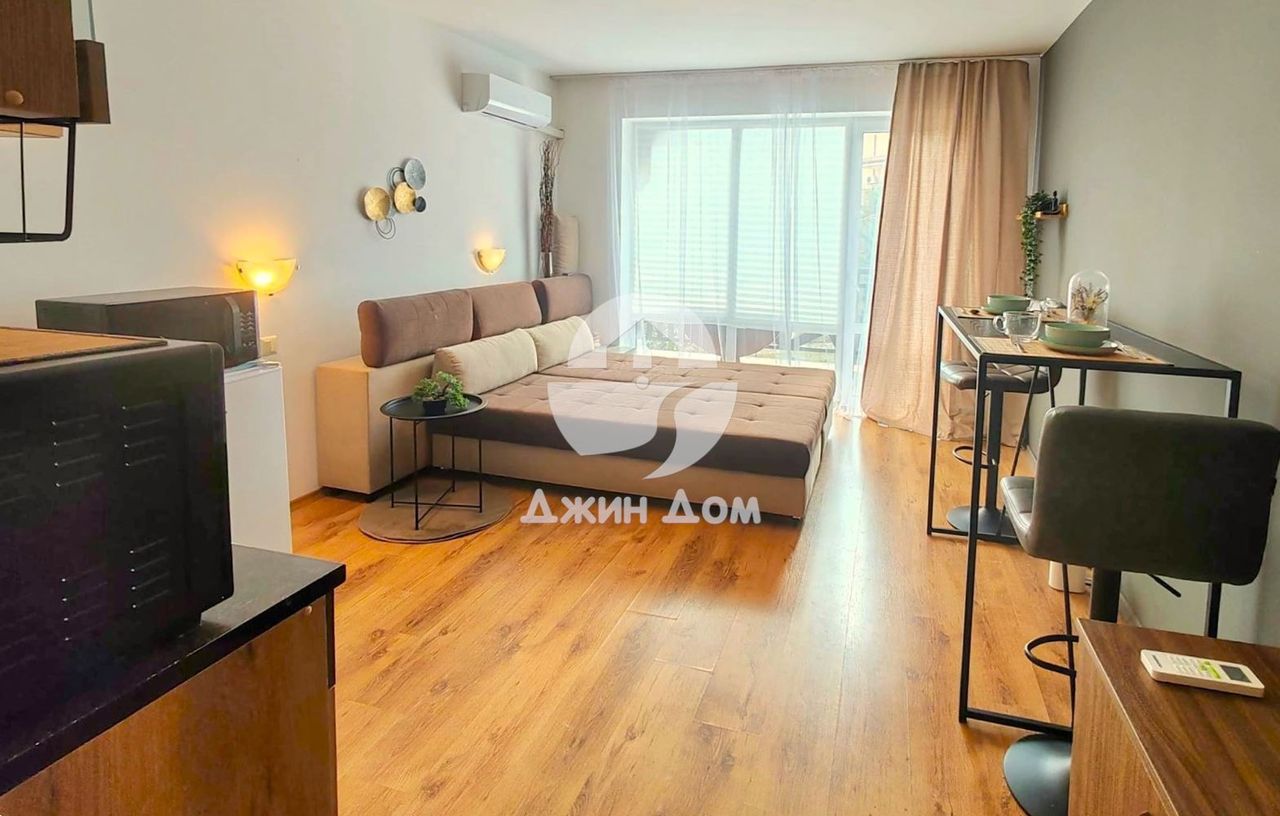Продава се Едностаен апартамент в Свети Влас - 40 кв.м за 1375 €/кв.м - Снимка #3
