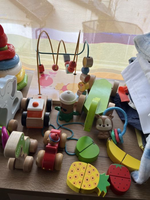 Jucarii montesorii din lemn