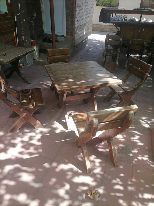 Маса+4-ри стола от дърво