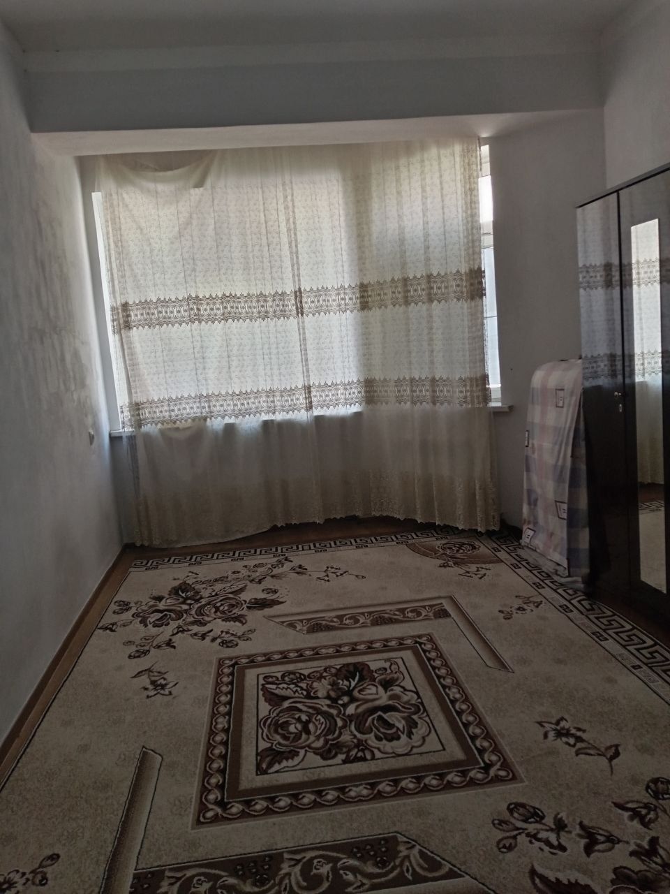 Arenda 2 xonali kvartira OILAga Ijara Metro Bozor yaqin  Sentr Zoʻr jo