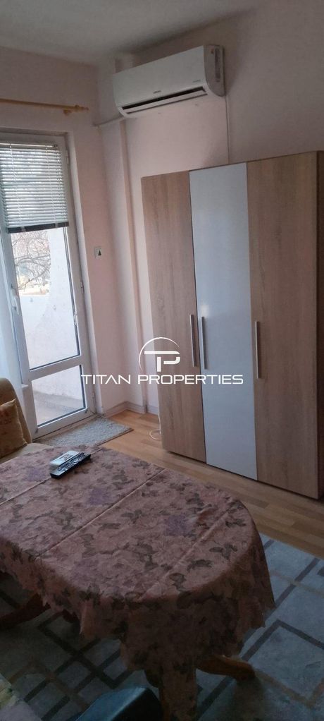 Дава се под наем Двустаен апартамент в Пловдив, Тракия - 50 кв.м за 300 € - Снимка #1