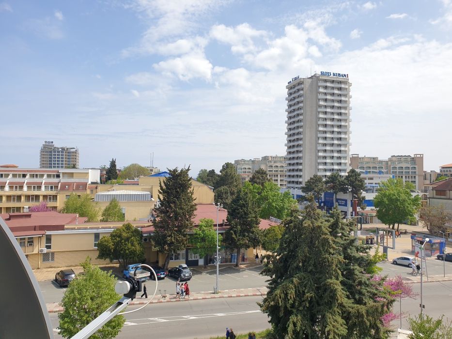 Луксозно студио в центъра на Сл.бряг