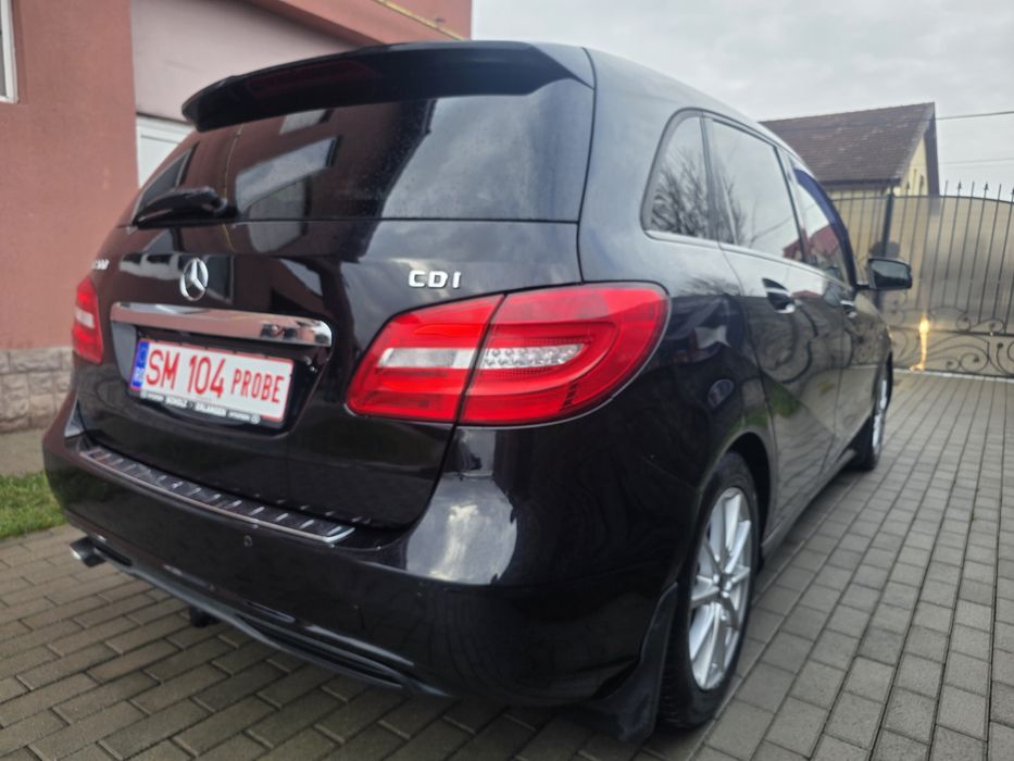 MERCEDES B CLASSE Automat Xenon Led
1.8 DIESEL 135CP 
2012  271000 km