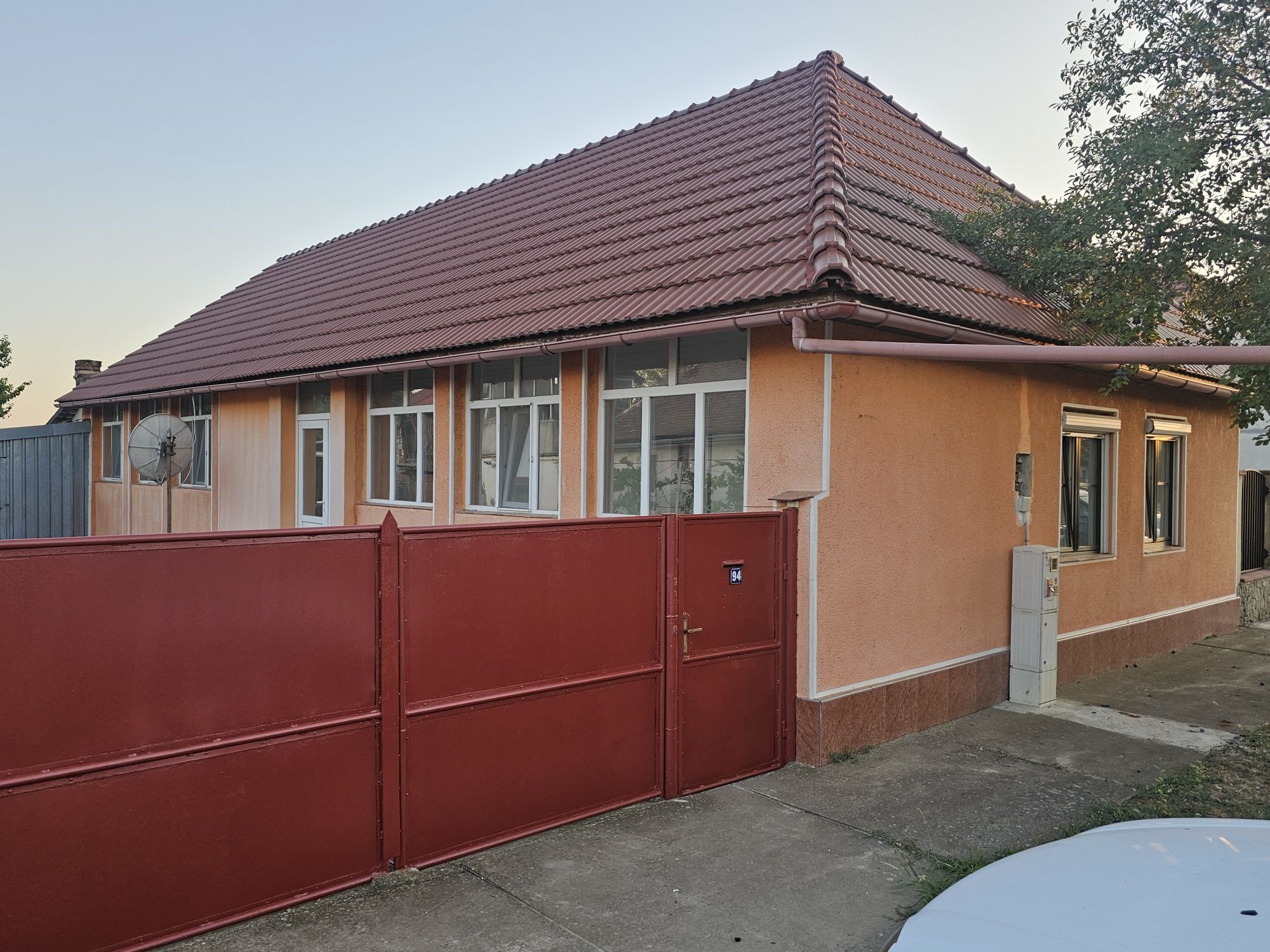 OFERTA!!! Vând casă în Șag Vatra veche