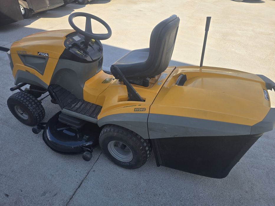 Tractoras Stiga 22 cp doi cilindrii