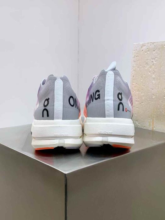 Нови мъжки маратонки On Cloudboom Strike