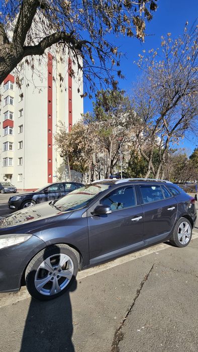 Vând Renault Megane 3   1,9 dci