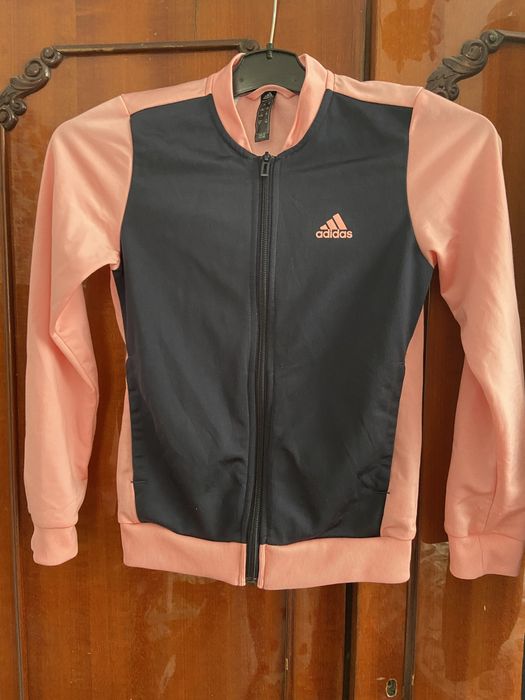 Trening Adidas original,mărimea 9-10 ani