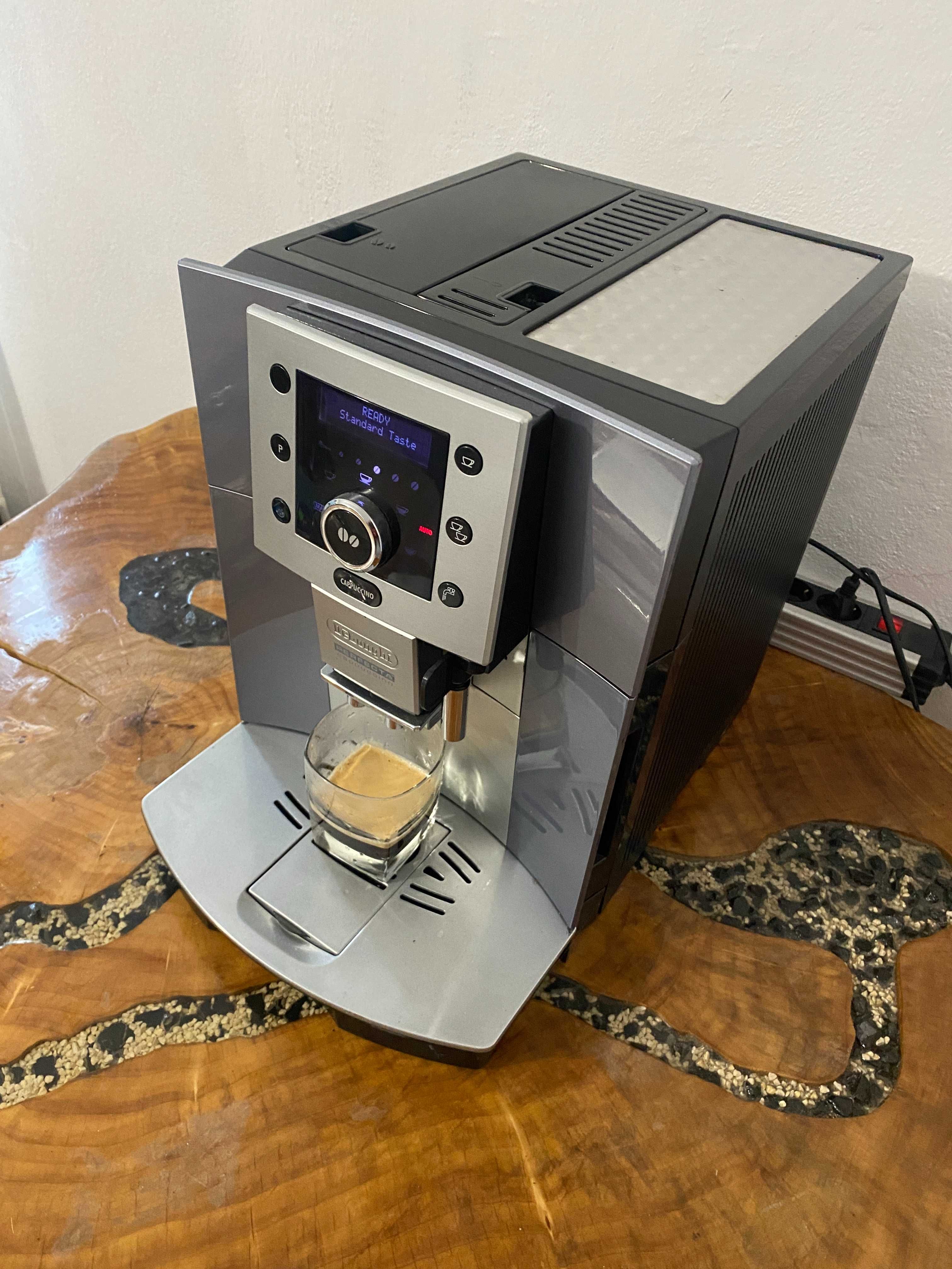 expresor / espressor cafea delonghi perfecta