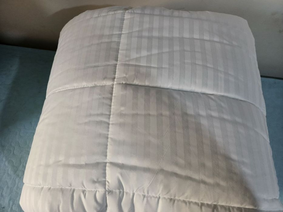 Одеяло для Гостиниц. Ку́рпа Мехмонхоналар учун