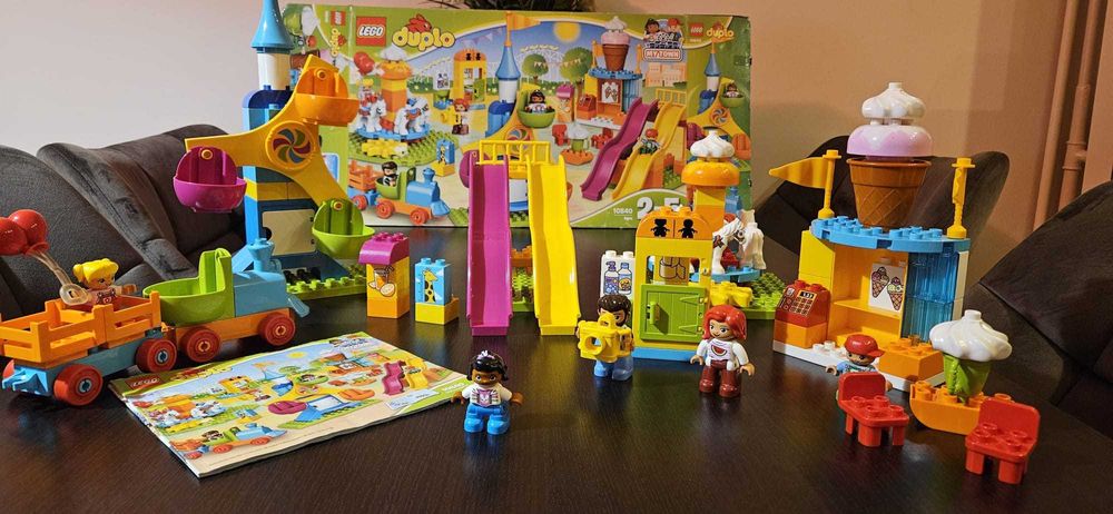 Duplo -  Lego 10840 - Parc mare de distractii (106 piese)