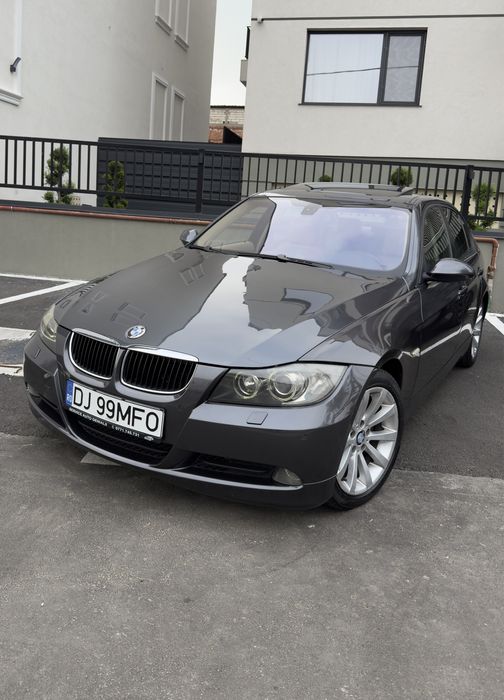 BMW Seria 3 / E90 / 320D / 163CP /AUTOMAT / Trapa / Bi Xenon/ / Hi Fi