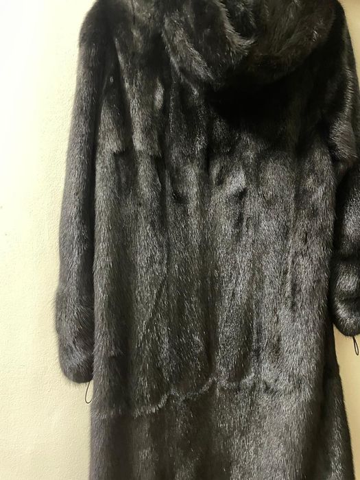 Шуба норковая в отличном состоянии
