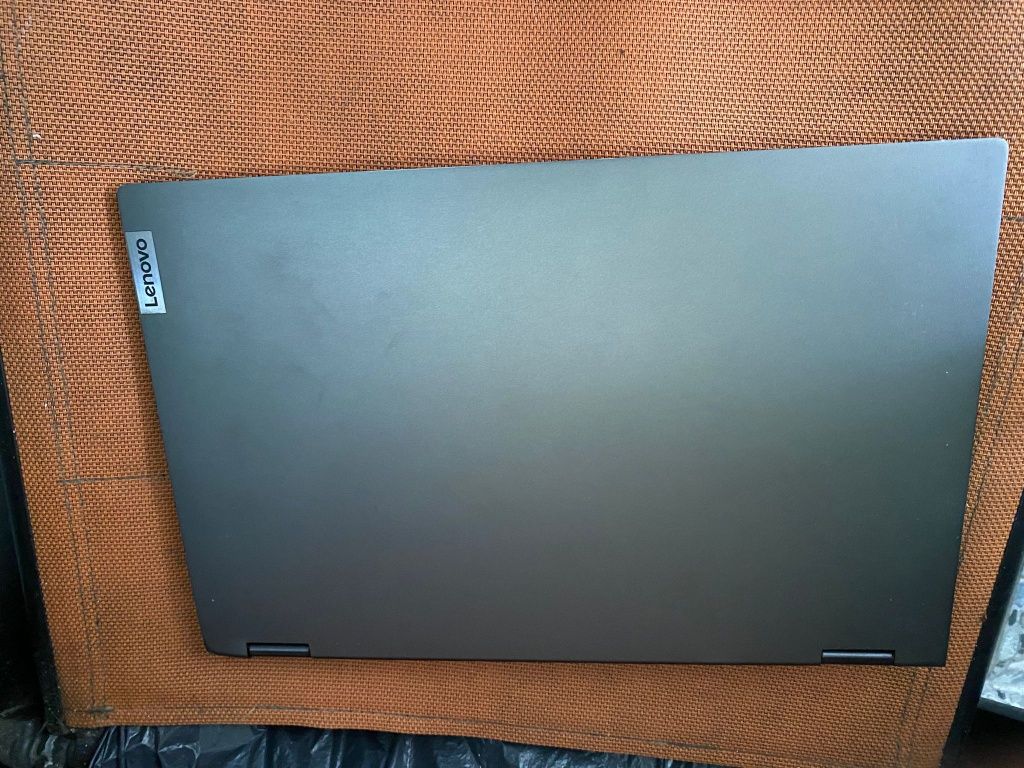 Laptop Lenovo ideaPad Flex 5 ryzen 5  display bun