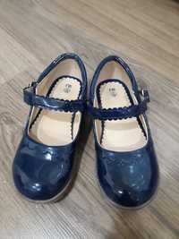 Mothercare красиви обувки