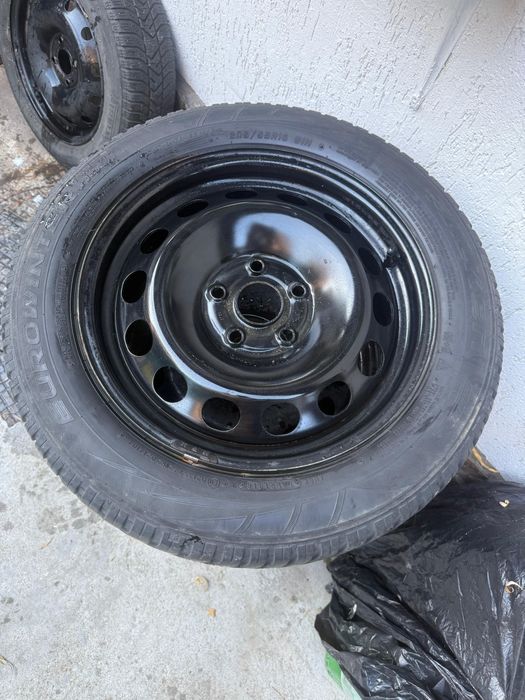 Jante tabla cu cauciucuri  205/55/16 iarna VW