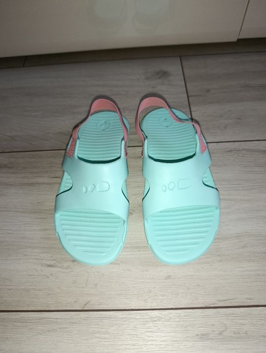 Детски чехли,сникърси и боти ,32 и 34 номер