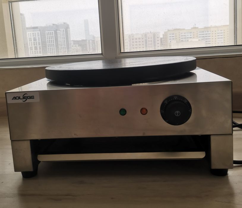 Продам блинницу электрическую