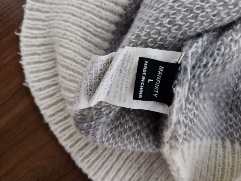 Pulover grii  ( nu amiri )