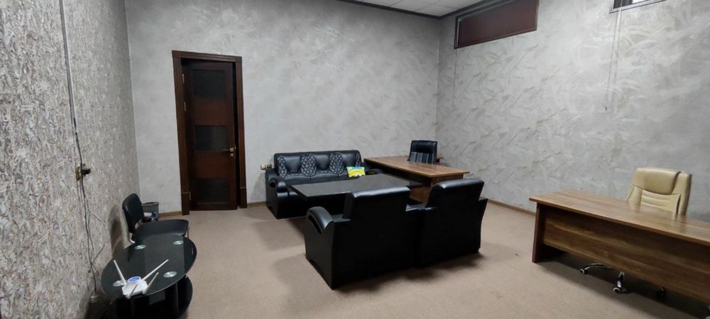 Срочно Офис 2Комнаты с Мебелью