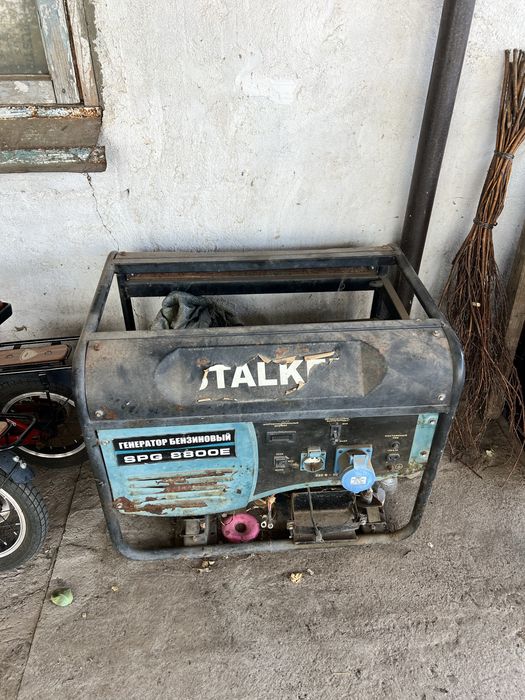 Продам бензиновый генератор тока