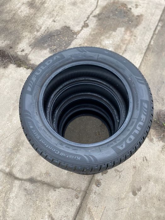 Anvelope iarna 215 60 17 Fulda